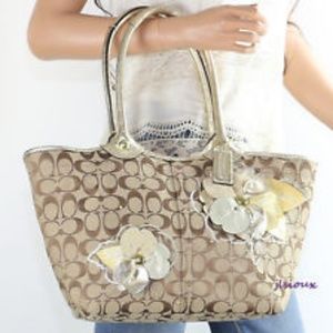 Coach Bleecker Floral Signature Applique